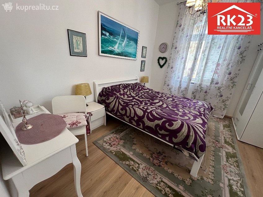 Pronájem bytu 2+1 73 m^2 Hlavní třída, Mariánské Lázně 