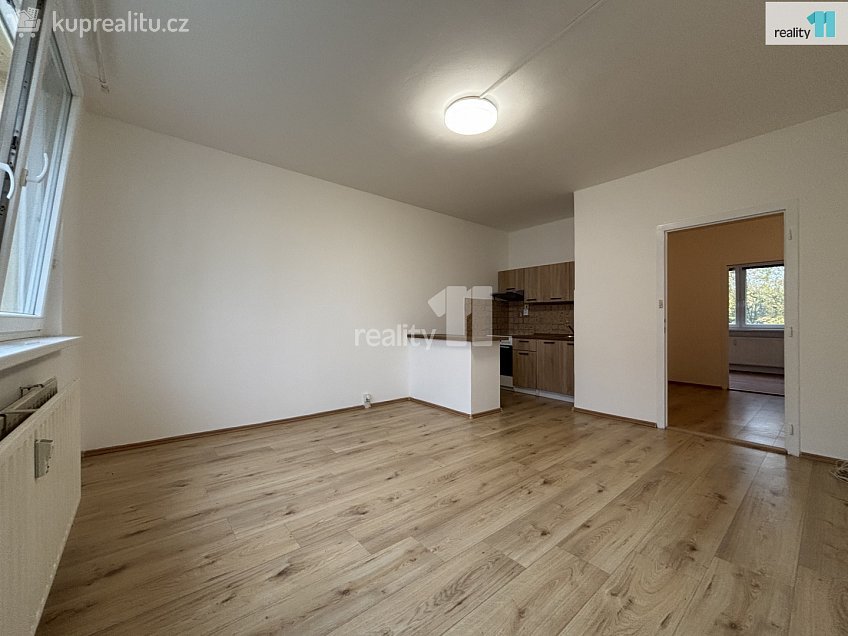 Pronájem bytu 2+kk 40 m^2 U Nemocnice, Česká Lípa 