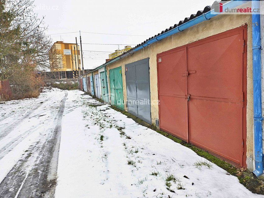 Pronájem  garáže 17 m^2 U Výtopny, Lovosice 