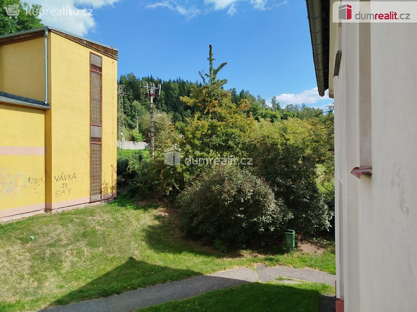 Prodej bytu 1+1 35 m^2 Poštovní, Nejdek 