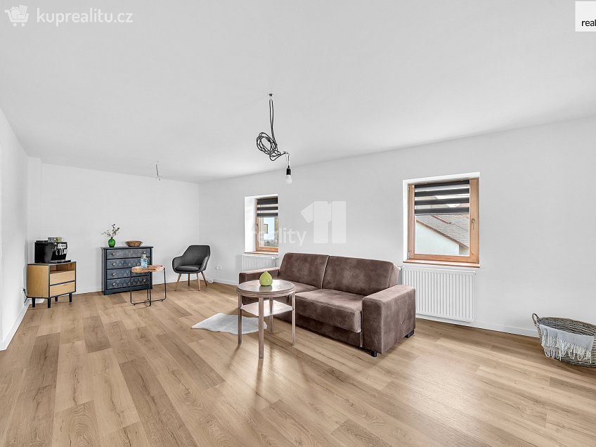 Pronájem  rodinného domu 170 m^2 Dvořákova, Šluknov 