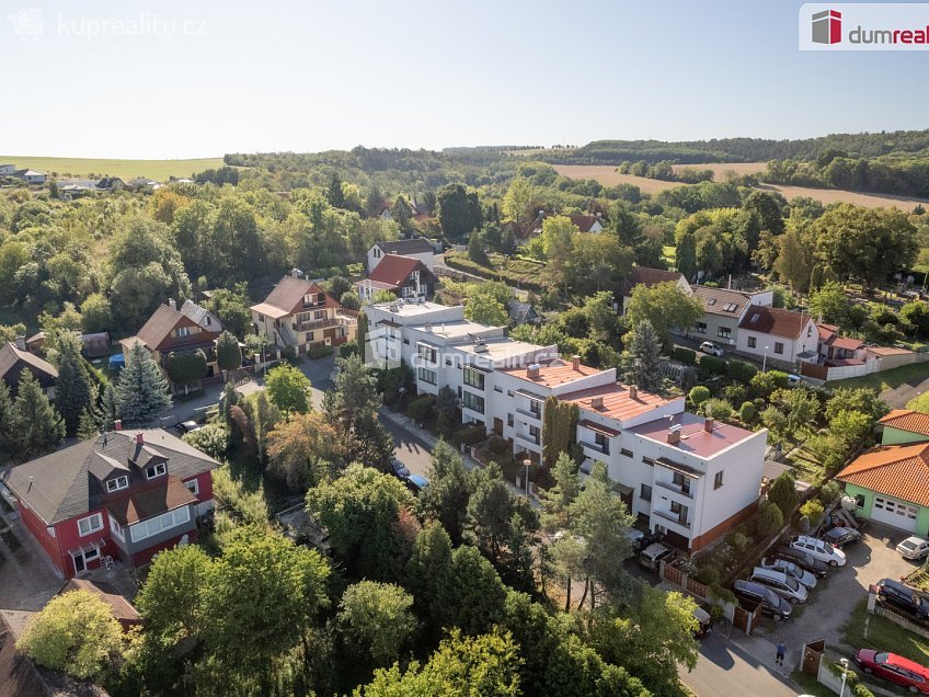 Prodej  rodinného domu 190 m^2 Spojovací, Kralupy nad Vltavou 