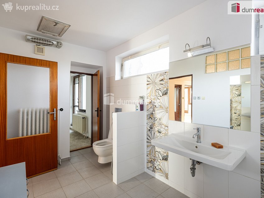 Prodej  rodinného domu 190 m^2 Spojovací, Kralupy nad Vltavou 