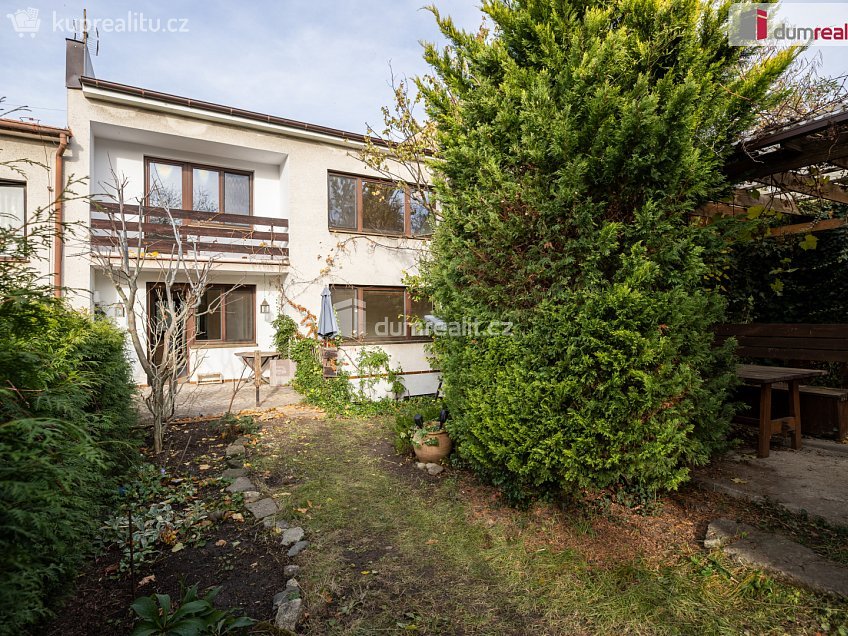 Prodej  rodinného domu 190 m^2 Spojovací, Kralupy nad Vltavou 