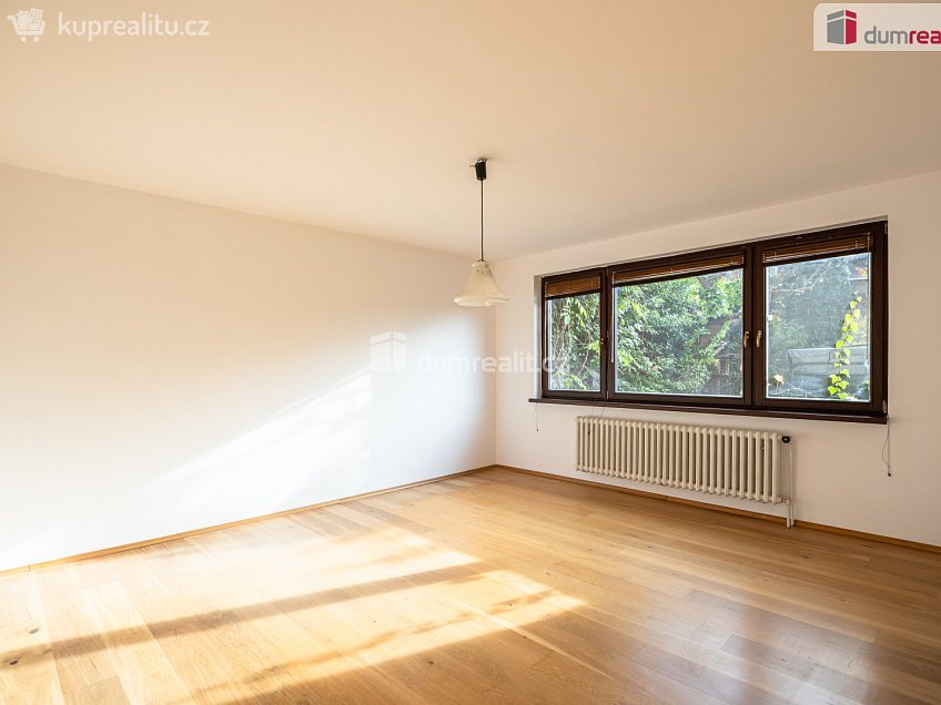 Prodej  rodinného domu 190 m^2 Spojovací, Kralupy nad Vltavou 