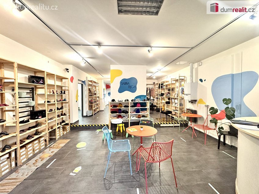 Pronájem  obchodních prostor 397 m^2 Bělehradská, Praha 2 
