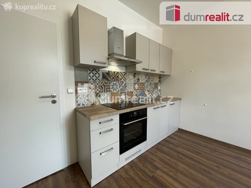 Pronájem bytu 2+kk 40 m^2 Mírové nám., Jílové 