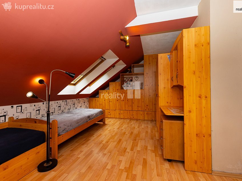 Prodej bytu 3+kk 151 m^2 Kamýcká, Praha-Suchdol 