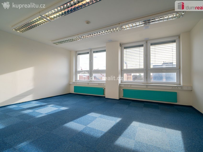 Pronájem  kanceláře 25 m^2 Jeronýmova, České Budějovice 