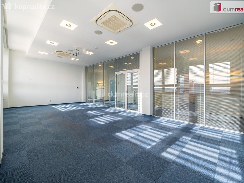 Pronájem  kanceláře 25 m^2 Jeronýmova, České Budějovice 