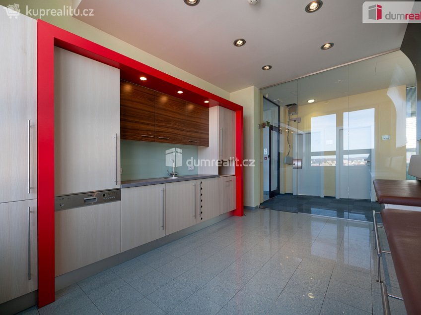 Pronájem  kanceláře 25 m^2 Jeronýmova, České Budějovice 