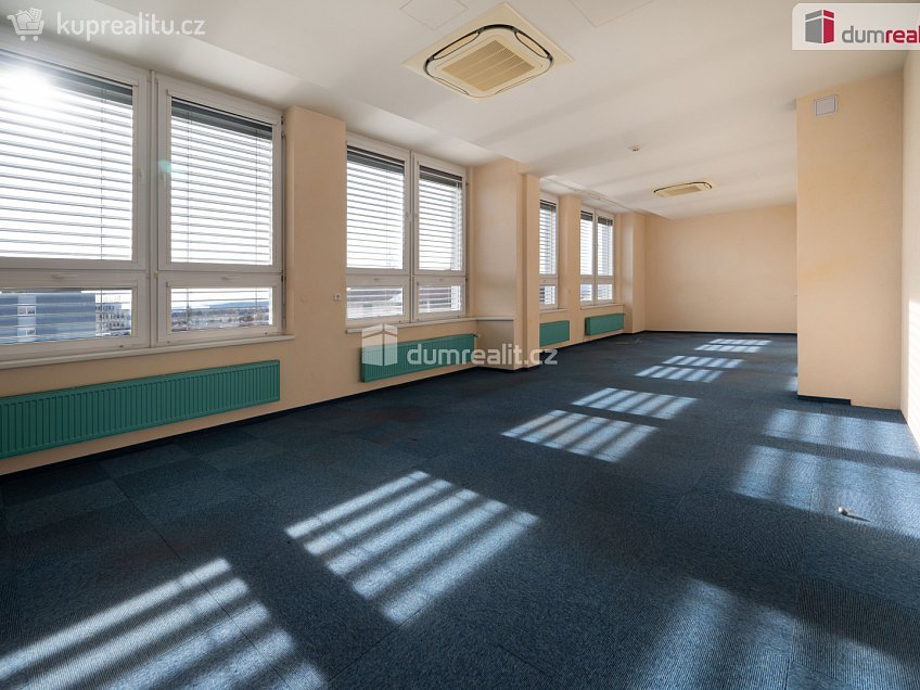 Pronájem  kanceláře 25 m^2 Jeronýmova, České Budějovice 