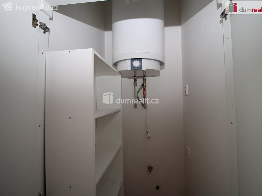 Pronájem bytu 1+1 45 m^2 Ruská, Mariánské Lázně 