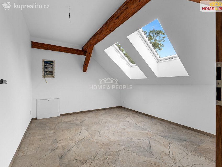 Pronájem bytu 3+kk 44 m^2 Chrášťany, Chrášťany 