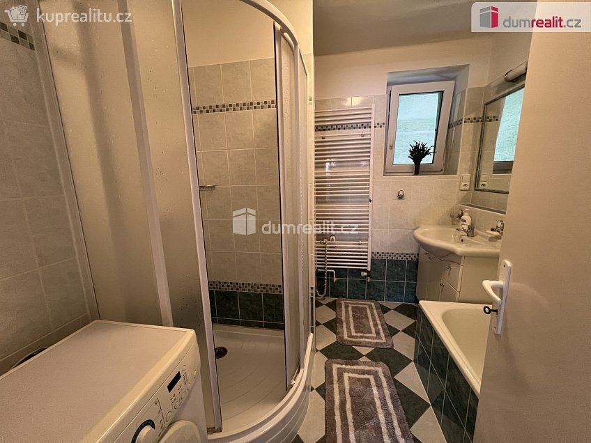 Prodej  rodinného domu 848 m^2 Branky, Branky 