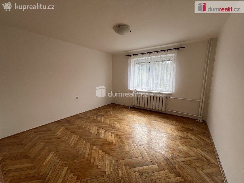 Prodej  rodinného domu 848 m^2 Branky, Branky 