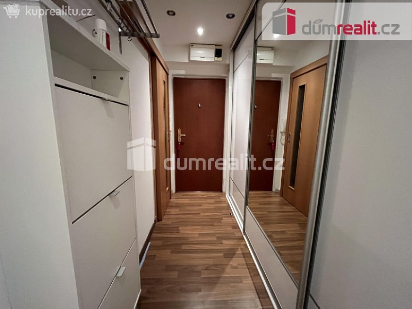 Pronájem bytu 1+1 41 m^2 sídl. Hůrka, Kralupy nad Vltavou 