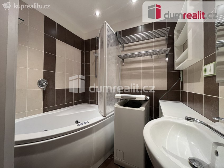 Pronájem bytu 1+1 41 m^2 sídl. Hůrka, Kralupy nad Vltavou 