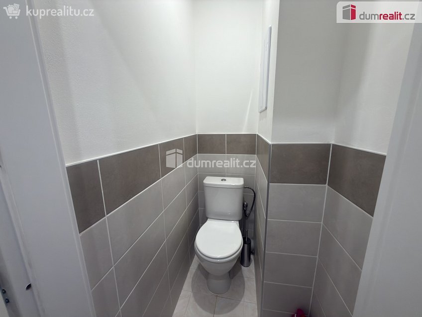 Pronájem bytu 1+1 34 m^2 Velká Hradební, Ústí nad Labem 