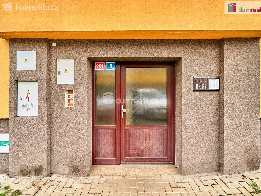 Prodej bytu 1+kk 16 m^2 U Stadiónu, Ústí nad Labem 