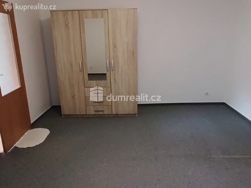 Pronájem bytu 1+1 44 m^2 Saská, Děčín 