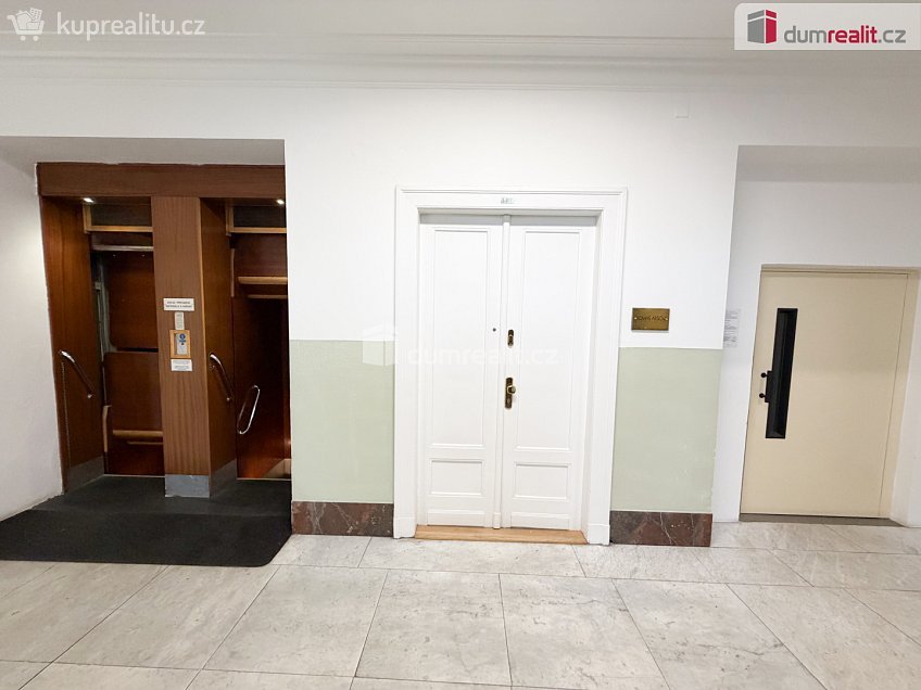 Pronájem  kanceláře 26 m^2 Vodičkova, Praha 1 