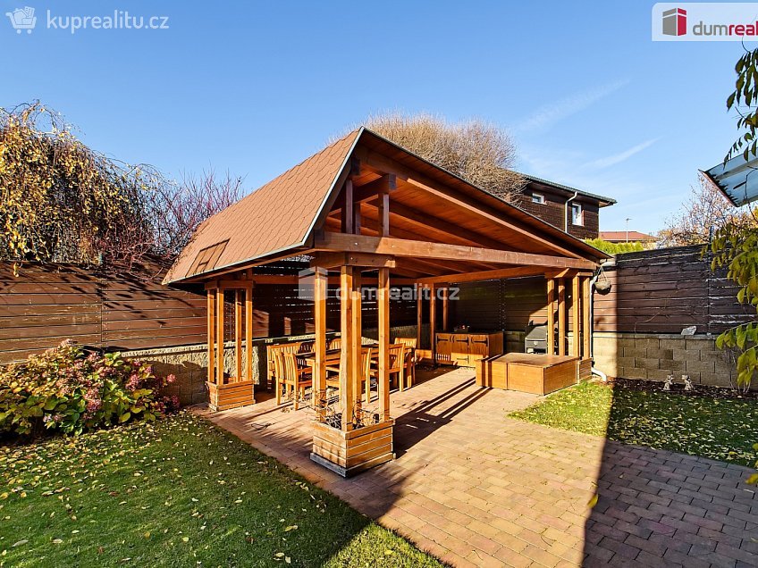 Prodej  rodinného domu 104 m^2 Hájecká, Chýně 