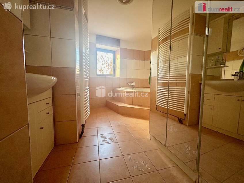 Pronájem bytu 3+1 96 m^2 Česká, Kutná Hora 