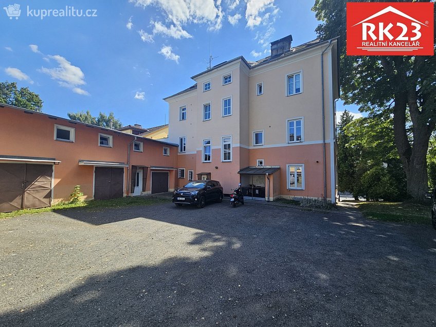 Prodej bytu 2+1 73 m^2 Nádražní náměstí 284, Mariánské Lázně 