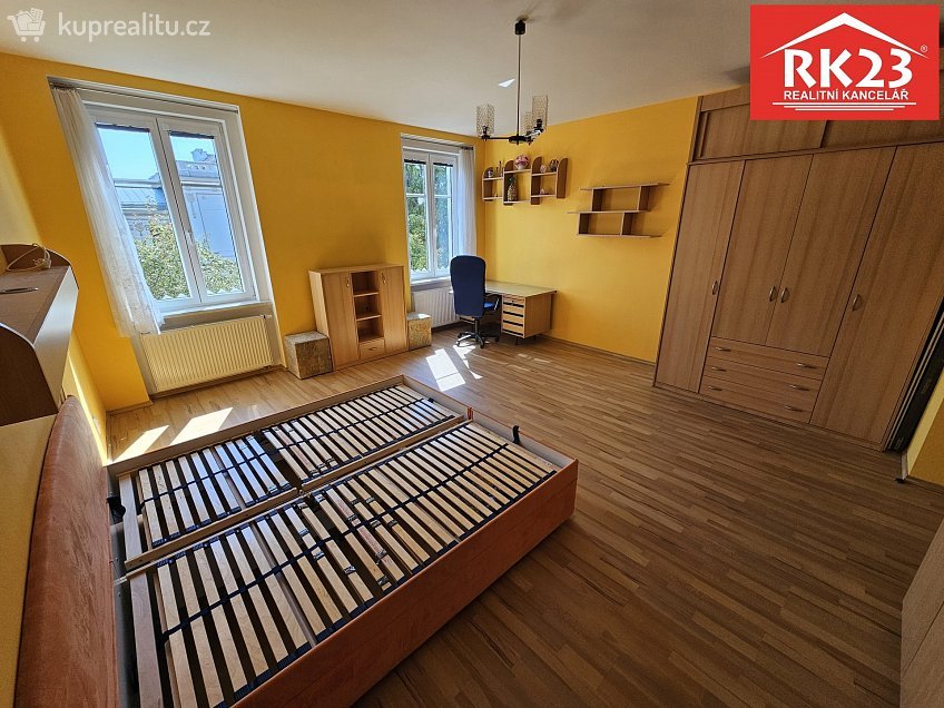 Prodej bytu 2+1 73 m^2 Nádražní náměstí 284, Mariánské Lázně 