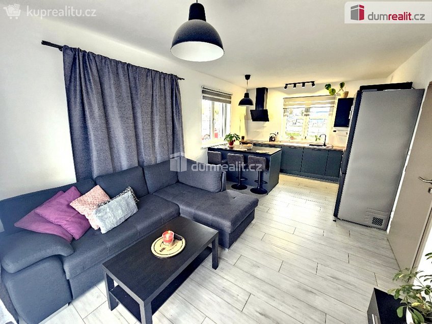 Prodej  rodinného domu 85 m^2 Východní, Úherce 