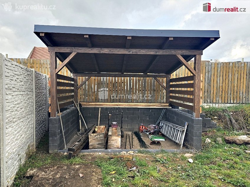 Prodej  rodinného domu 85 m^2 Východní, Úherce 