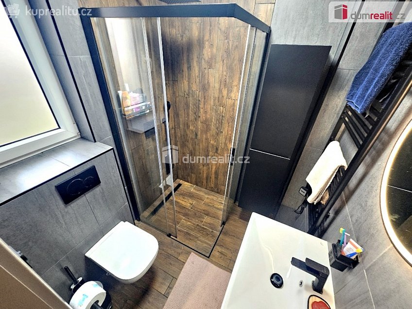 Prodej  rodinného domu 85 m^2 Východní, Úherce 