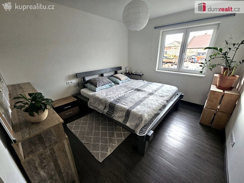 Prodej  rodinného domu 85 m^2 Východní, Úherce 