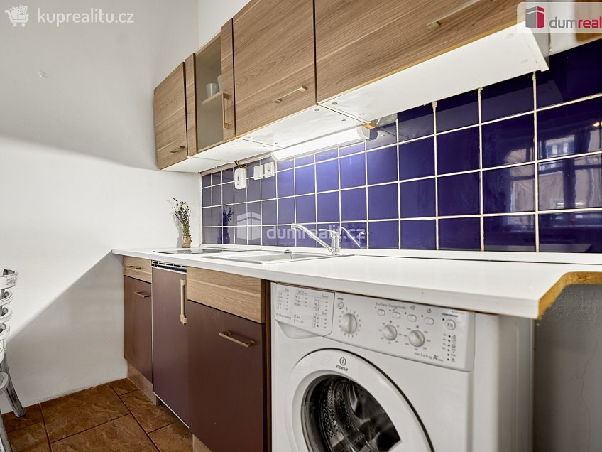 Pronájem bytu 1+kk 21 m^2 Emy Destinové, Ústí nad Labem 