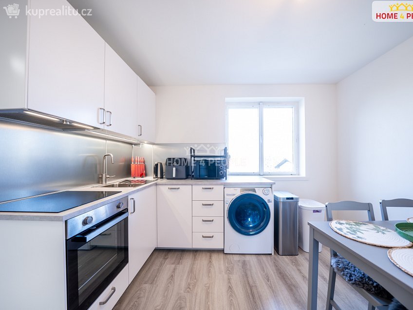 Prodej  rodinného domu 80 m^2 Na lánech, Praha 4 