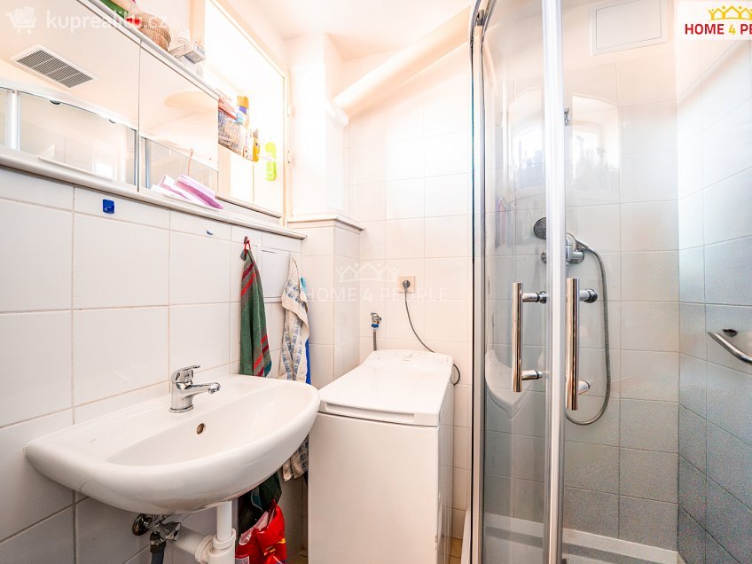 Prodej  rodinného domu 80 m^2 Na lánech, Praha 4 