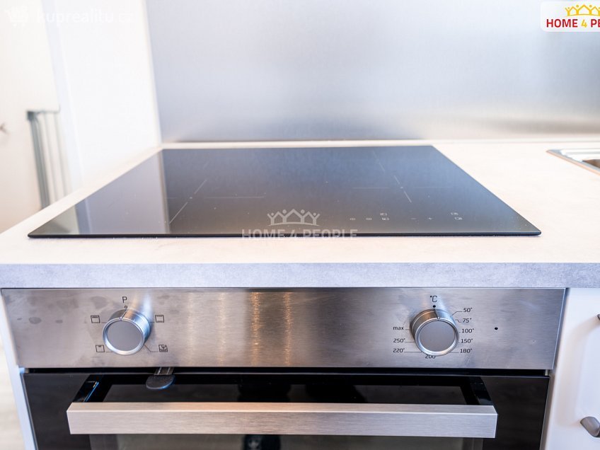 Prodej  rodinného domu 80 m^2 Na lánech, Praha 4 