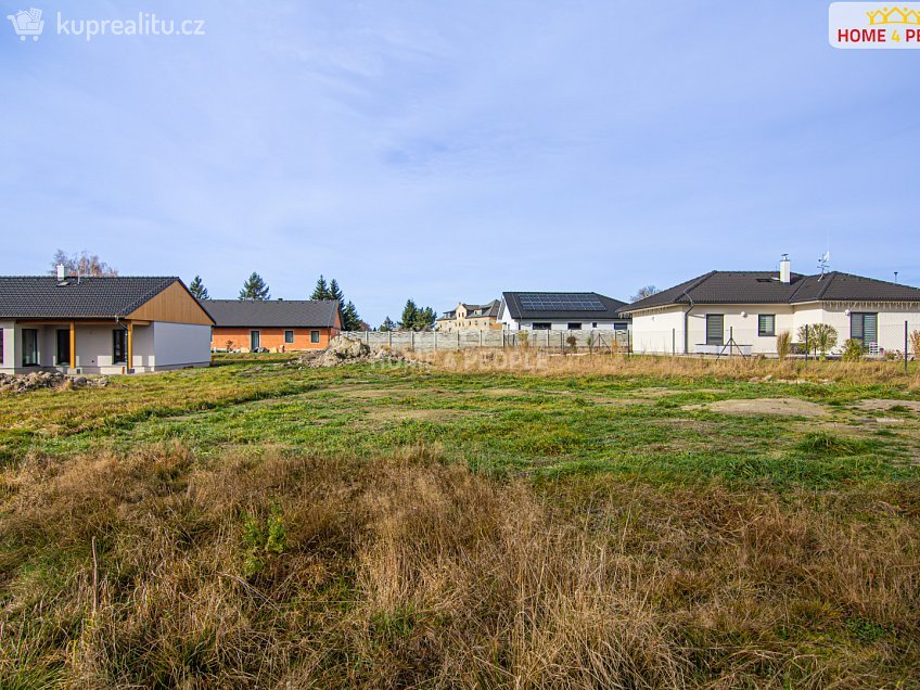 Prodej  stavebního pozemku 910 m^2 Kolová, Kolová 