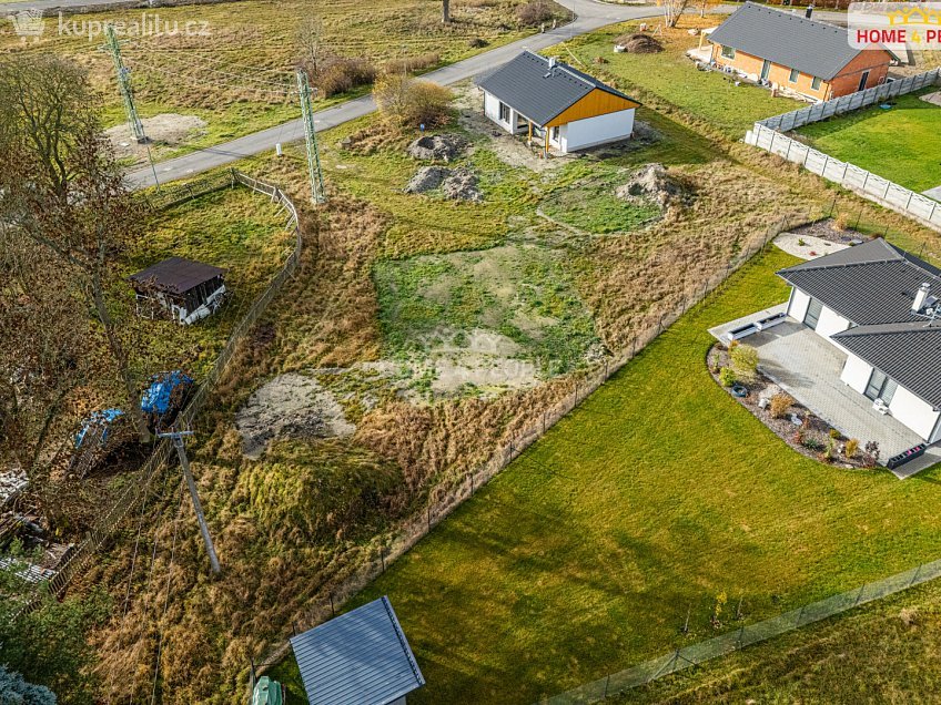 Prodej  stavebního pozemku 910 m^2 Kolová, Kolová 