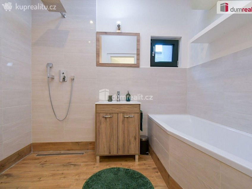 Pronájem  rodinného domu 120 m^2 Pod Vrkočem, Ústí nad Labem 