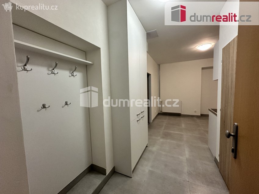 Pronájem bytu 2+1 65 m^2 Palachova, Ústí nad Labem 