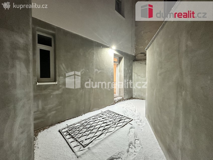 Pronájem bytu 2+1 65 m^2 Palachova, Ústí nad Labem 