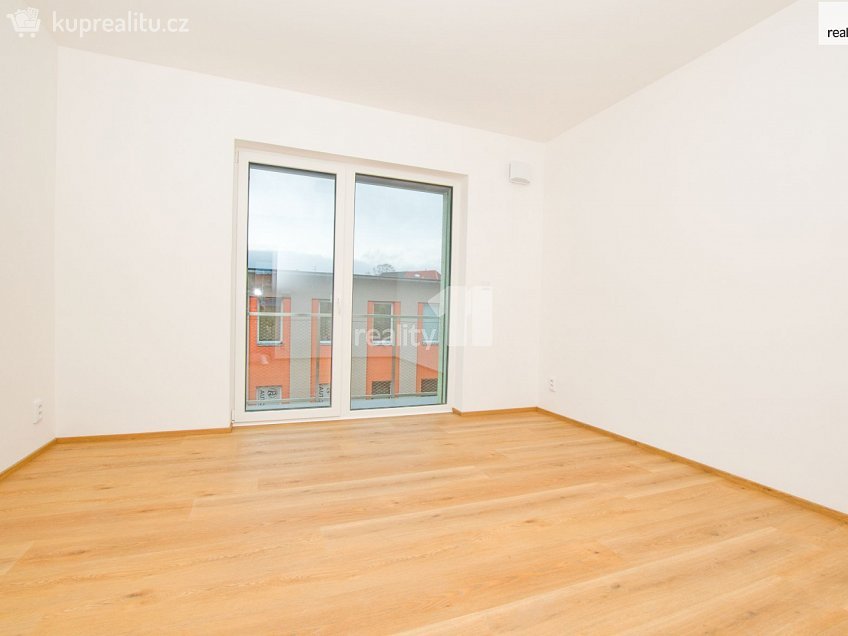 Pronájem bytu 2+kk 55 m^2 Londýnská, Liberec 