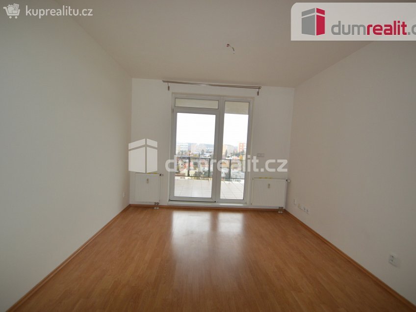 Pronájem bytu 2+kk 68 m^2 Otradovická, Praha 12 