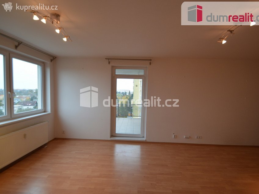 Pronájem bytu 2+kk 68 m^2 Otradovická, Praha 12 