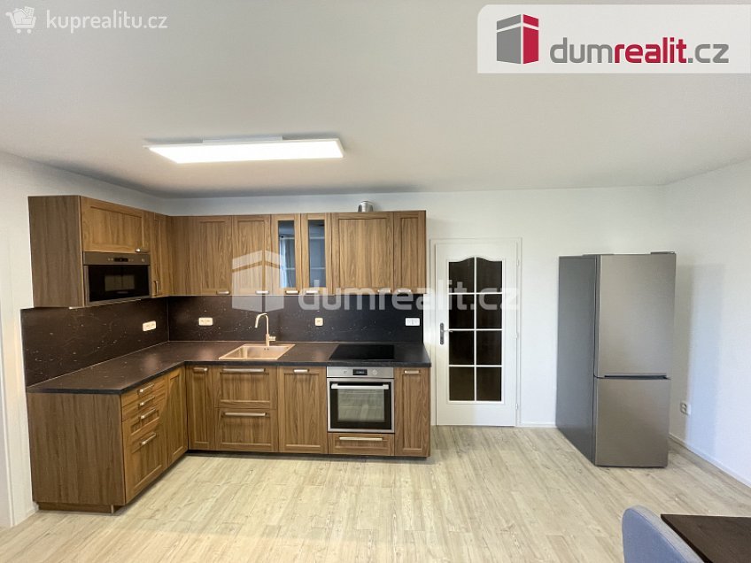 Pronájem bytu 2+kk 57 m^2 Velké Kunratické, Praha-Kunratice 