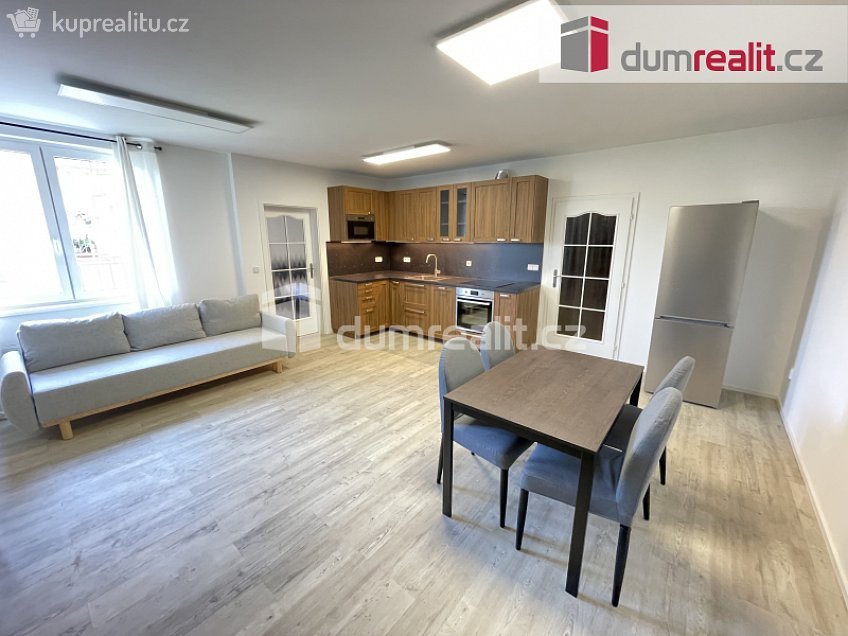 Pronájem bytu 2+kk 57 m^2 Velké Kunratické, Praha-Kunratice 