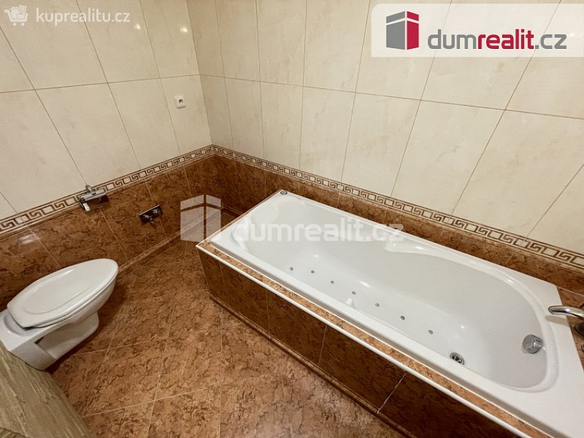 Pronájem bytu 2+kk 57 m^2 Velké Kunratické, Praha-Kunratice 