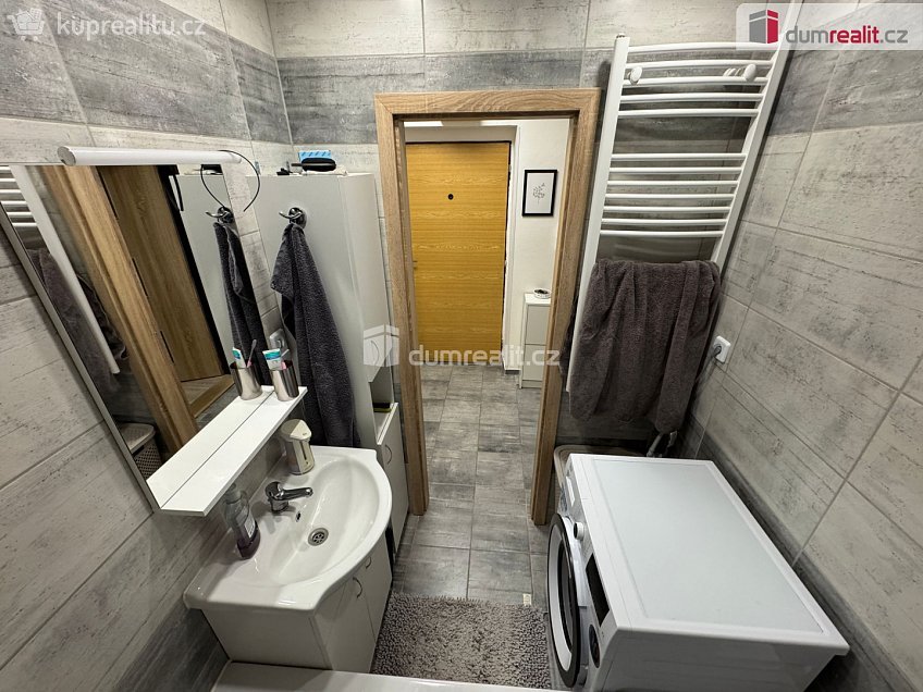 Pronájem bytu 2+1 62 m^2 Kamenická, Děčín 